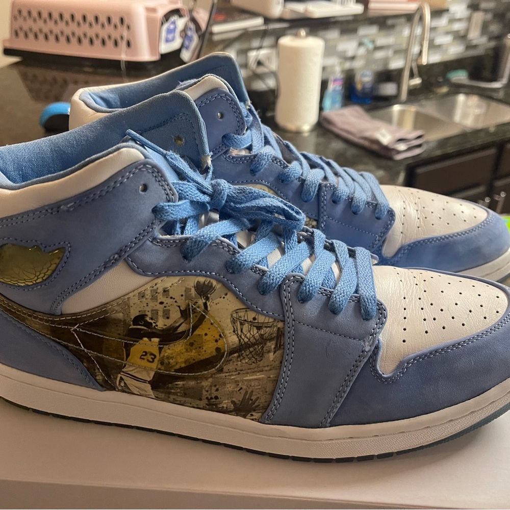 Rare “Legend” Air Jordan 1s, Size 13. Great condition - Picture 2 of 9